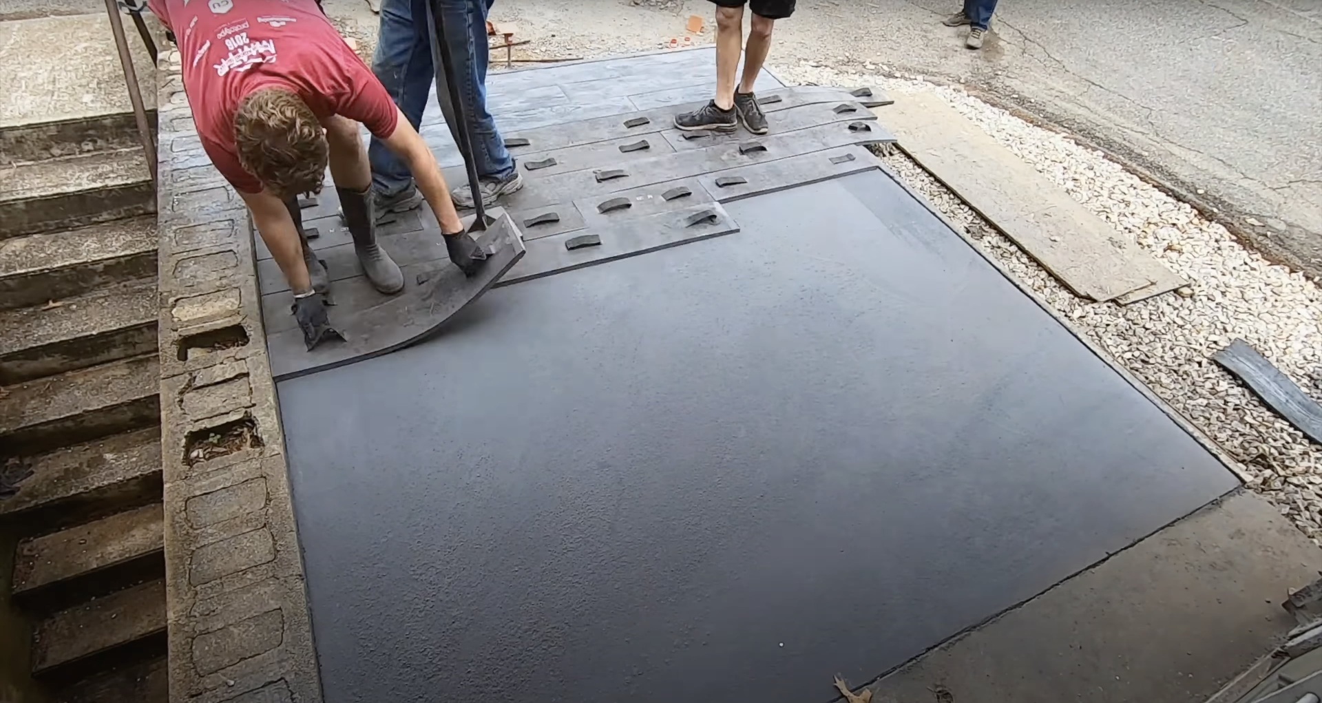 Expert concrete floor installation using professional equipment and techniques Professional concrete floor installation with specialized tools and equipment